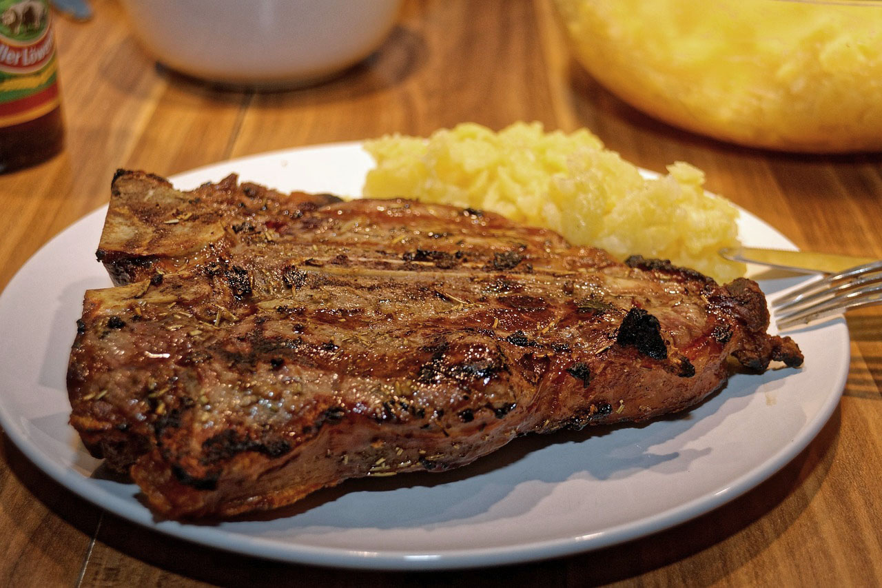 Fleisch am Chnoche